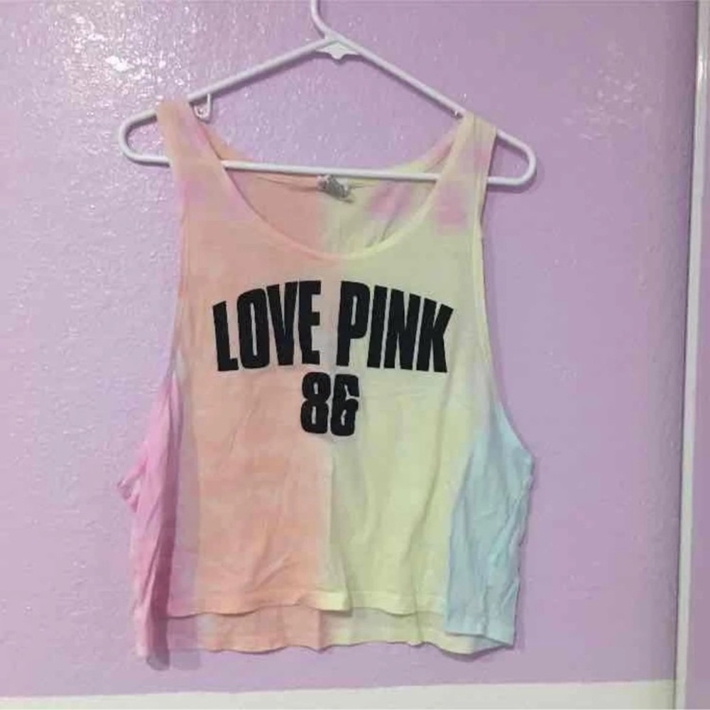 Victoria’s Secret Pink muscle tee